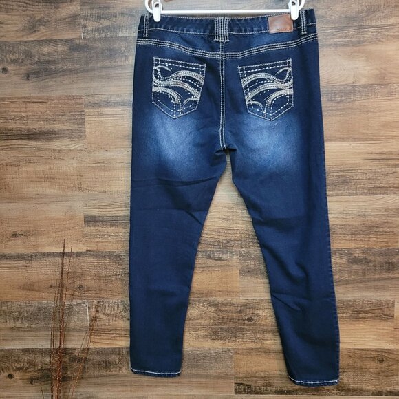 Maurices Jeans Sz 20 Skinny Mid Rise Dark Wash Thick Stitch Embellished Stretch - Picture 1 of 10